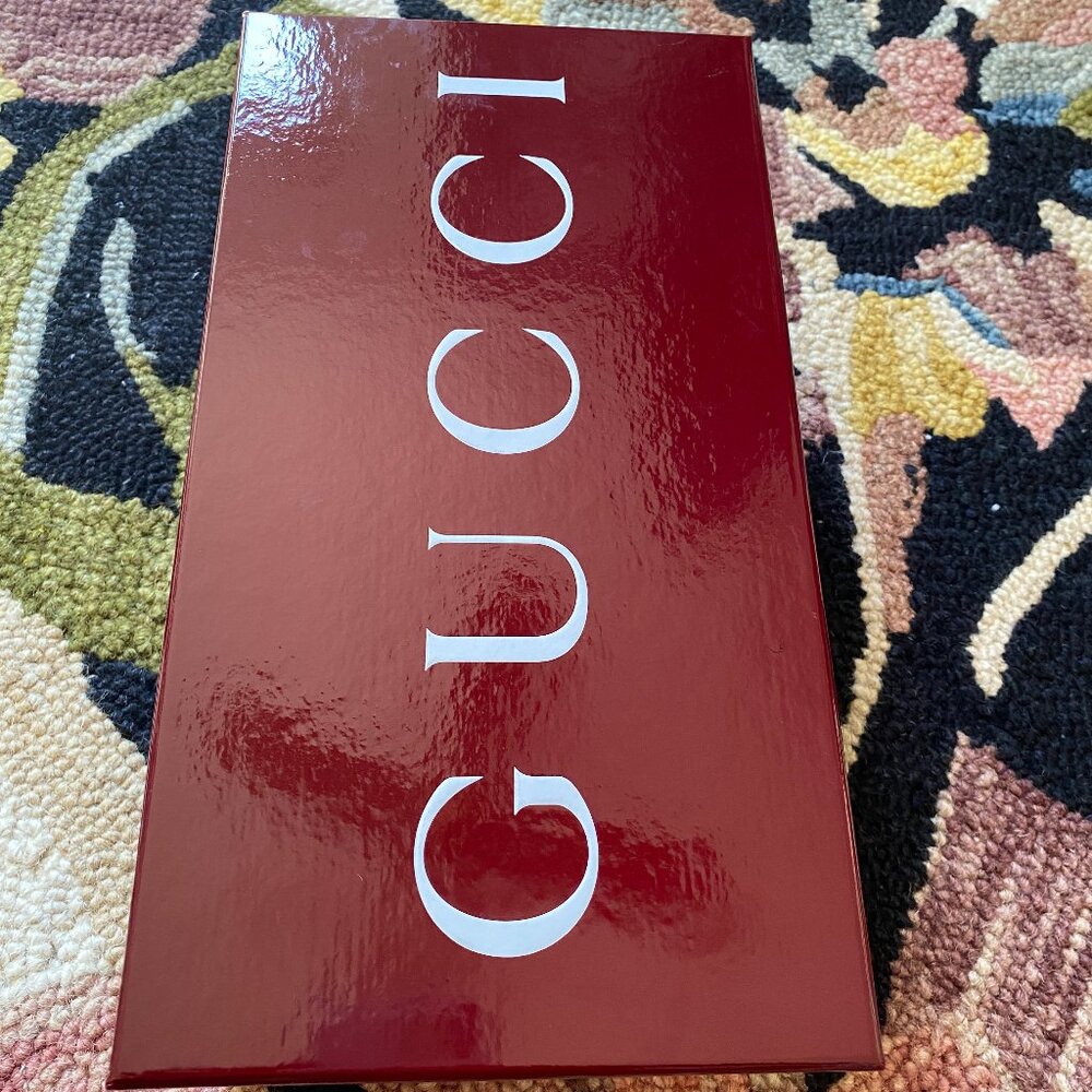 GUCCI Shoe Box - Picture 2 of 5